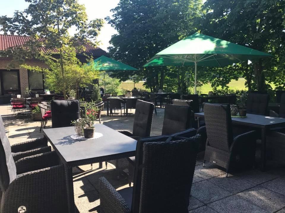 Hotel Restaurant Borchard リュベッケ エクステリア 写真